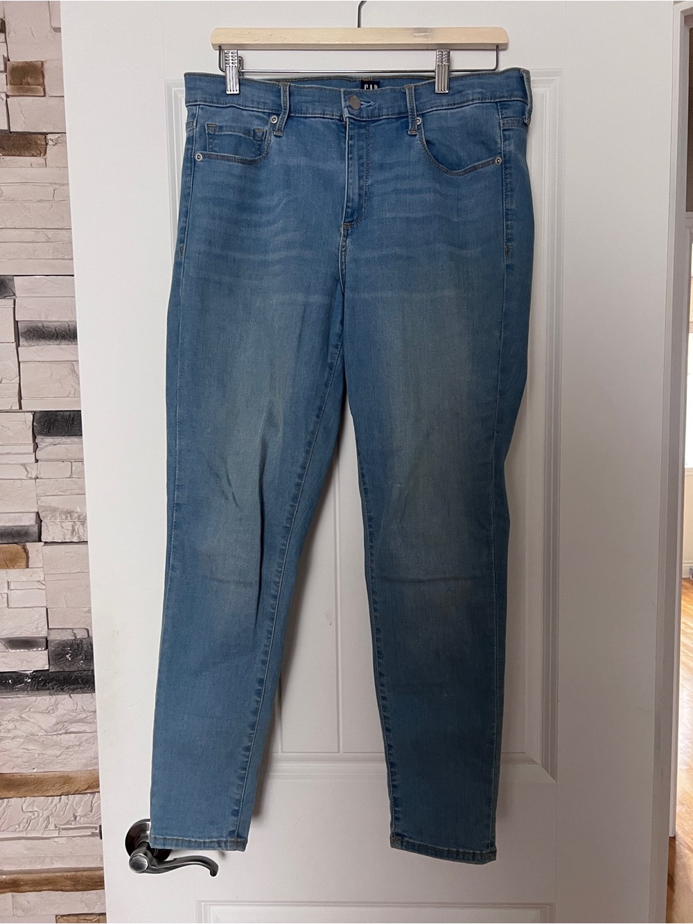 GAP Women's Medium Blue Skinny Jeans